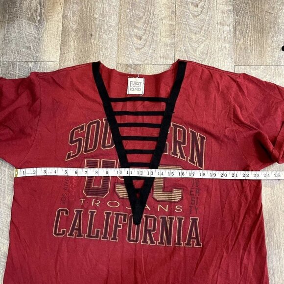 Furst of A Kind Southern UC California Graphic T Shirt Women's Size M V Neck - Picture 6 of 9
